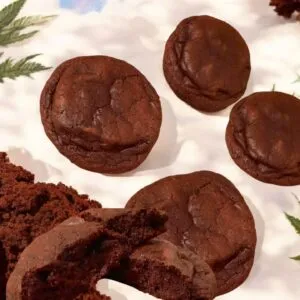 Delta 9 250mg Chocolate Brownie Cookies, Organic Giant 4pk Cookie